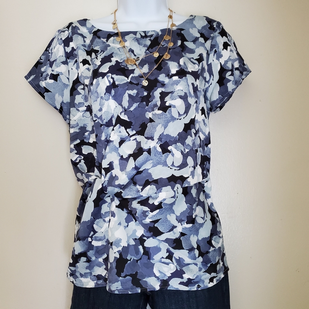 Banana republic short sleeve career blouse